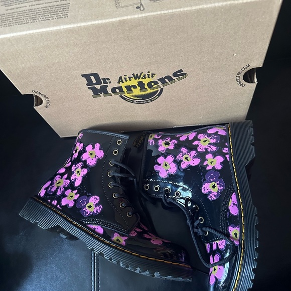 Dr. Martens Floral Combat Boots - Picture 5 of 5